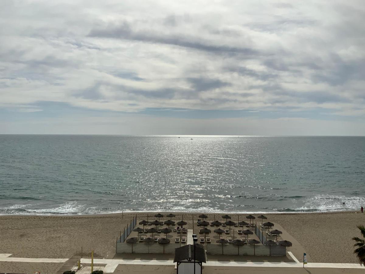 Apartamento En Primera Linea/Beachfront Apartment Fuengirola Kültér fotó