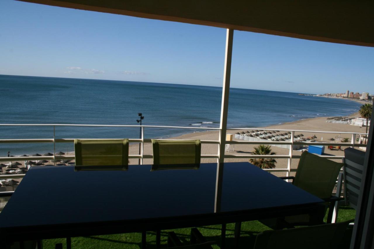 Apartamento En Primera Linea/Beachfront Apartment Fuengirola Kültér fotó