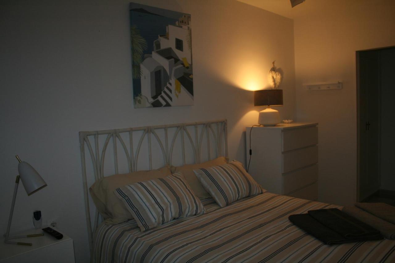 Apartamento En Primera Linea/Beachfront Apartment Fuengirola Kültér fotó