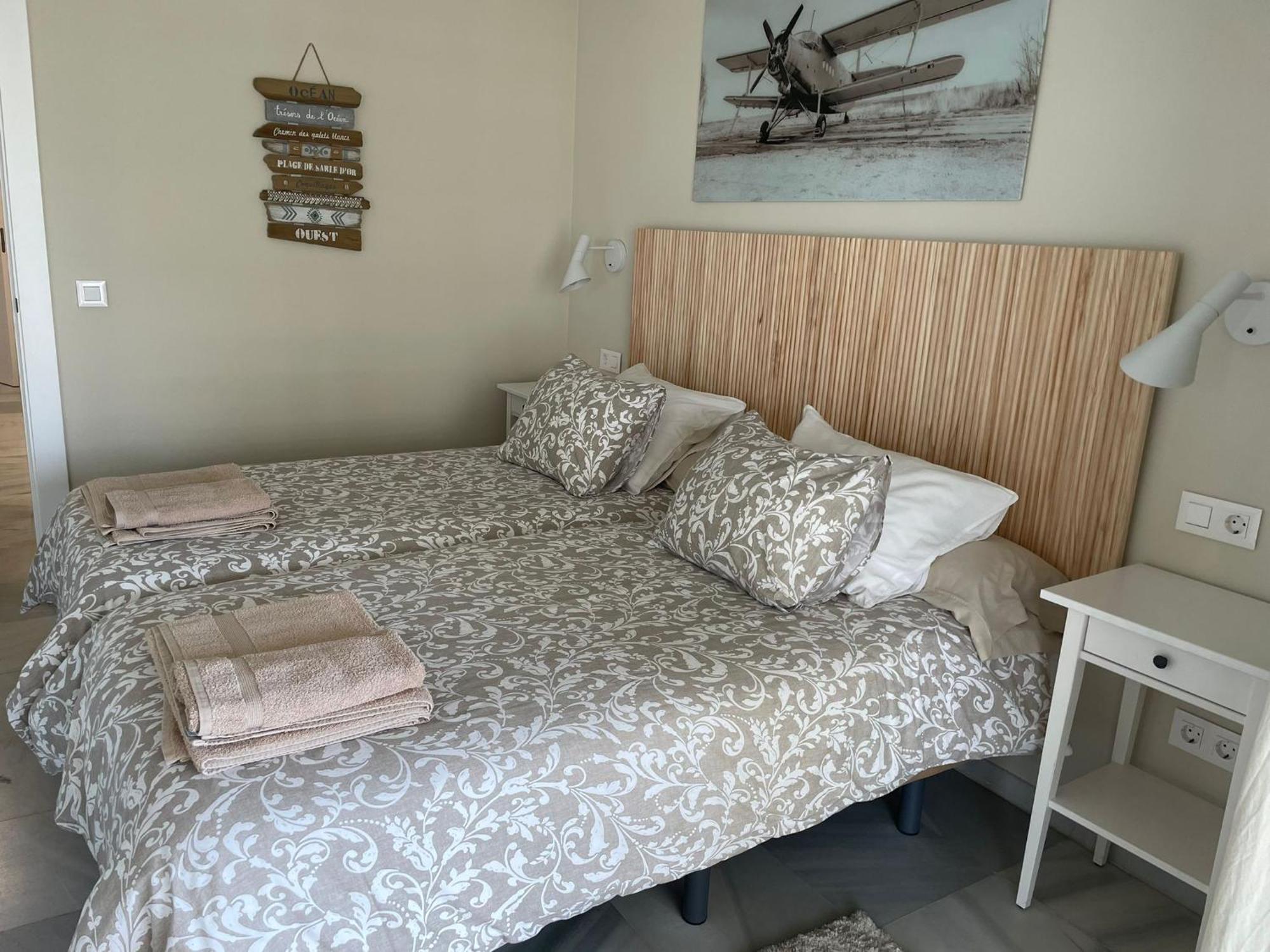 Apartamento En Primera Linea/Beachfront Apartment Fuengirola Kültér fotó